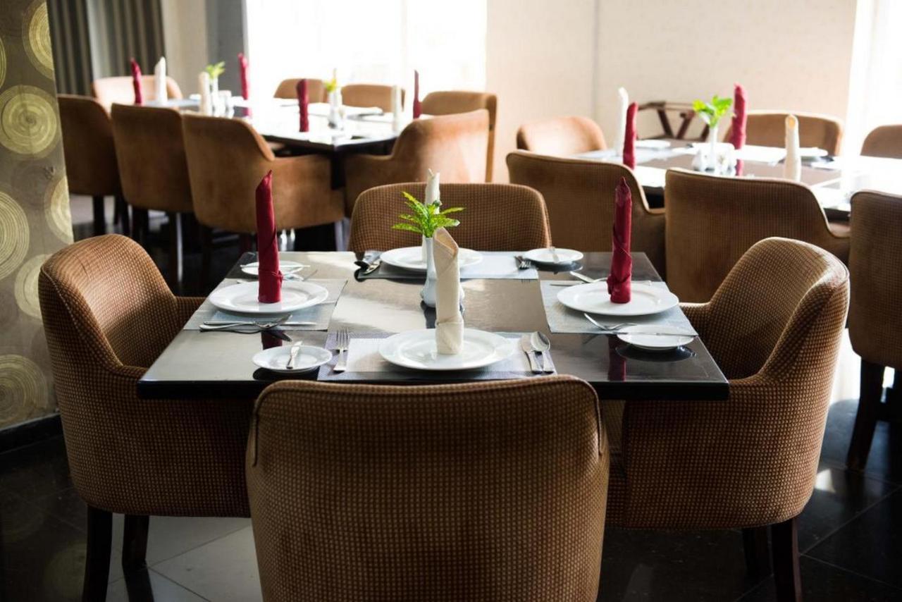 Room In Lodge - Grand Ibro Hotel Abuja Jabi Exterior foto