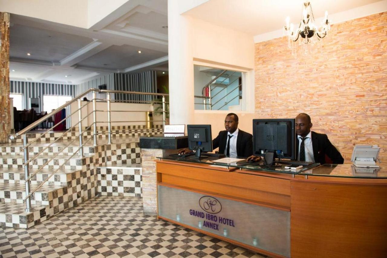 Room In Lodge - Grand Ibro Hotel Abuja Jabi Exterior foto