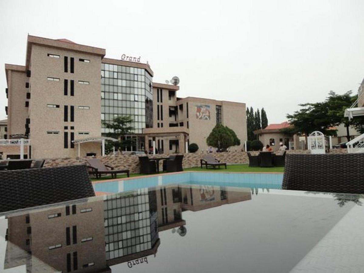 Room In Lodge - Grand Ibro Hotel Abuja Jabi Exterior foto